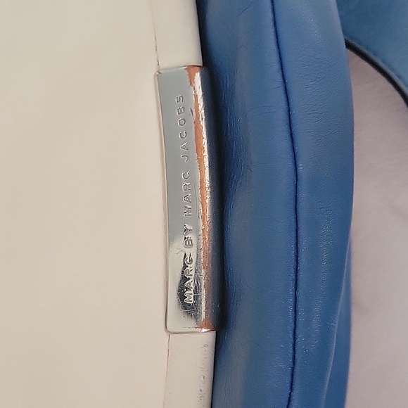 MARC by Marc Jacobs  White/Blue Crossbody - Picture 15 of 16